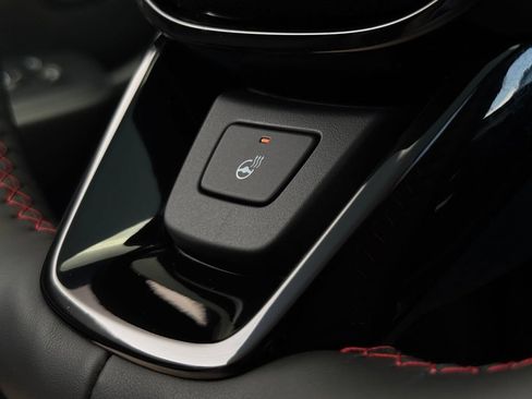Used 2025 Honda Pilot Black Edition image 38