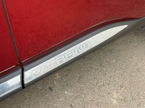 Used 2023 Nissan Pathfinder Platinum AWD/4WD image 38