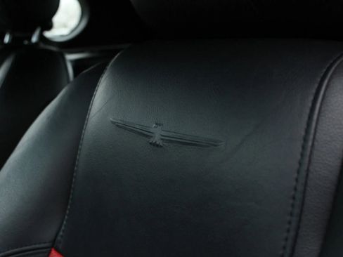 Used 2004 Ford Thunderbird image 20