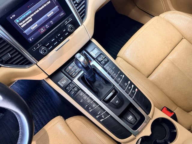 Used 2017 Porsche Macan S AWD/4WD image 26