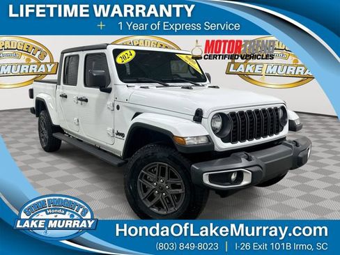 Used 2024 Jeep Gladiator Sport AWD/4WD image 1