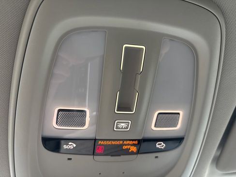 Certified 2025 Volvo XC60 B5 Plus image 32