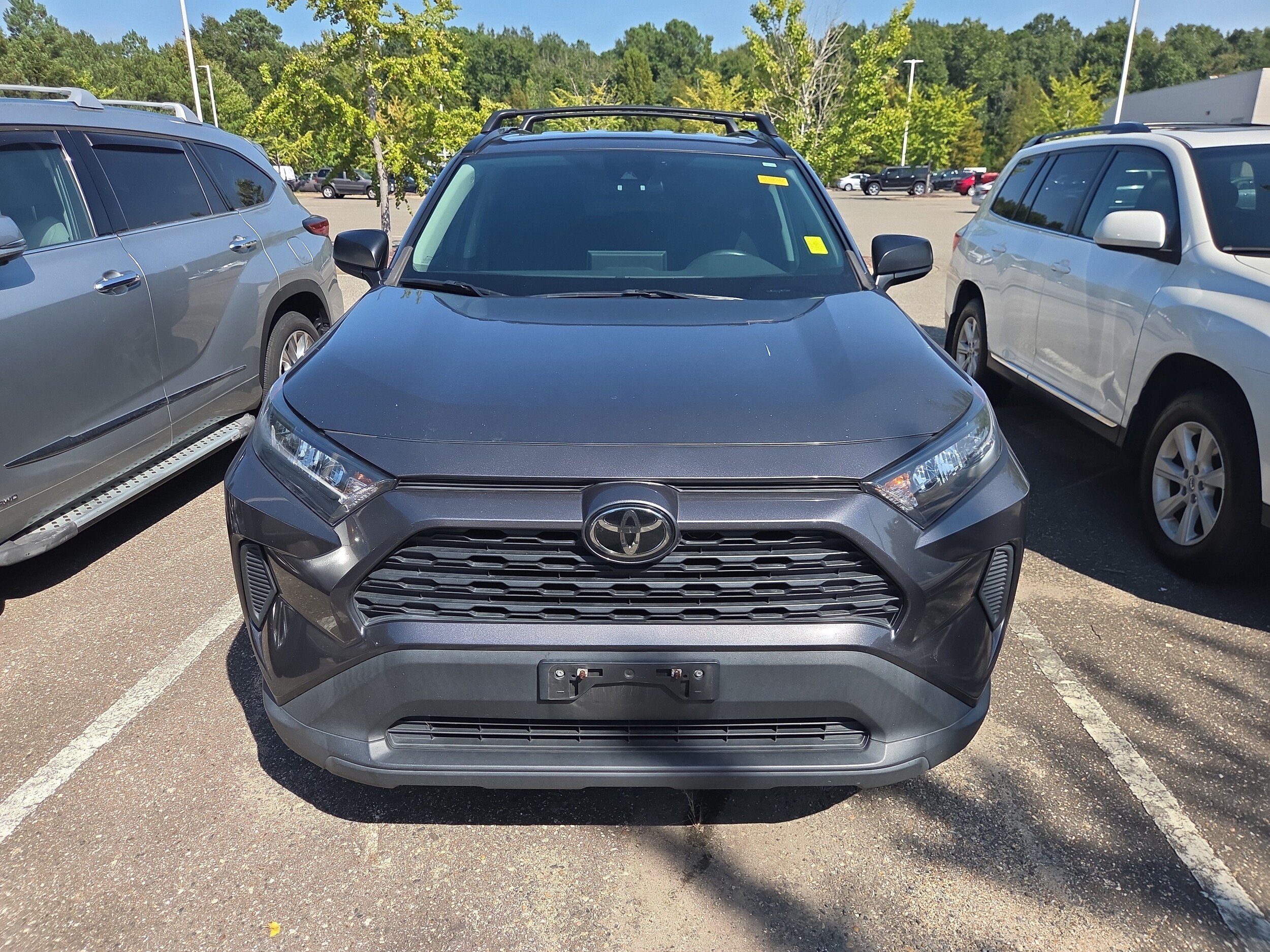 Used 2021 Toyota RAV4 LE AWD/4WD image 8