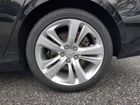 Certified 2022 Acura TLX w/ Technology Package image 9