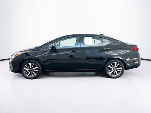 Used 2025 Nissan Versa SV FWD image 4