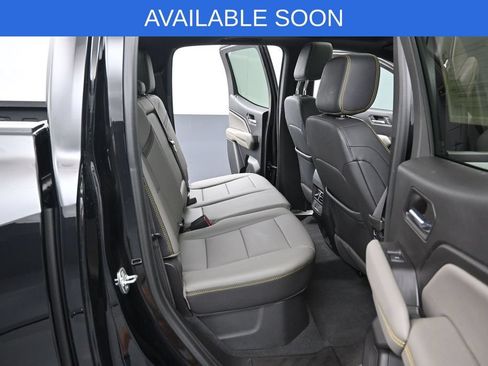 Used 2024 Chevrolet Colorado ZR2 w/ ZR2 Convenience Package III AWD/4WD image 33