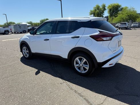 Used 2025 Nissan Kicks Play S image 6