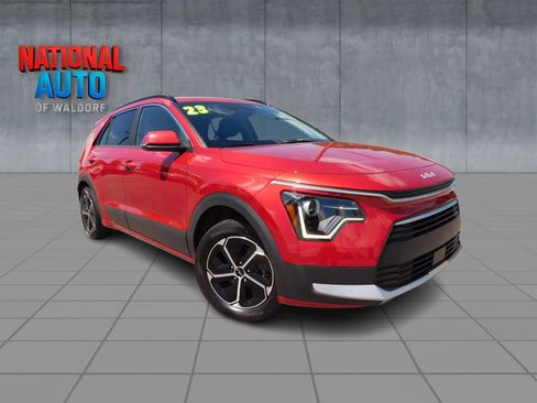 Used 2023 Kia Niro EX FWD image 1