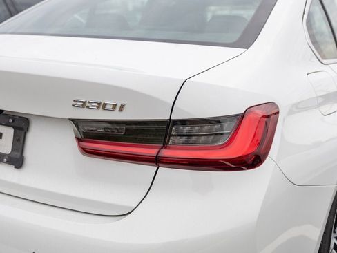 Used 2022 BMW 330i xDrive Sedan image 3