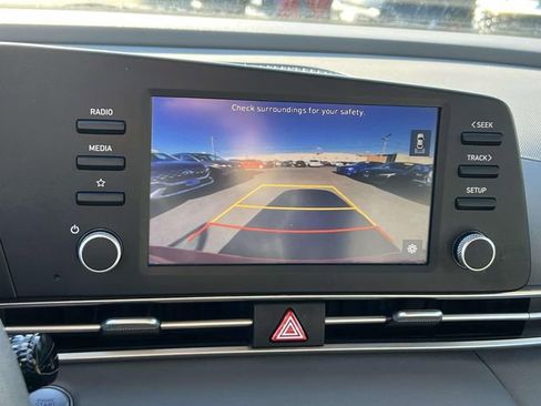 Certified 2023 Hyundai Elantra SEL image 25