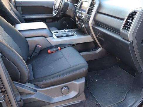 Used 2021 Ford Expedition XLT RWD image 17