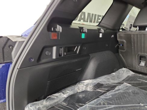 New 2026 Subaru Outback Touring image 38