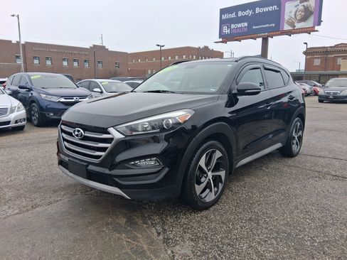 Used 2018 Hyundai Tucson Value w/ Cargo Package image 4