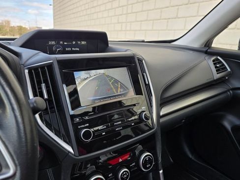 Used 2022 Subaru Forester Premium image 22