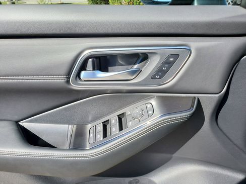 New 2026 Nissan Rogue Platinum image 17