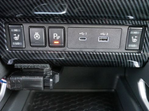 Certified 2024 Nissan Frontier SV w/ SV Convenience Package image 32