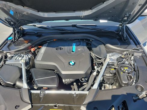 Used 2023 BMW 530e RWD image 33