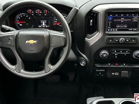 Certified 2024 Chevrolet Silverado 2500 W/T image 17