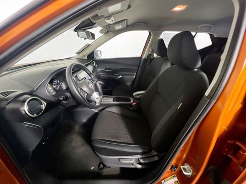 Used 2023 Nissan Kicks SV FWD image 14