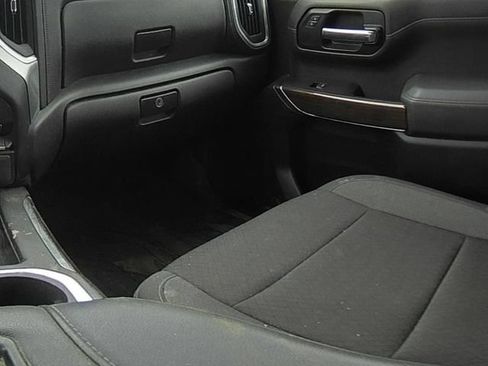 Used 2022 Chevrolet Silverado 1500 RST AWD/4WD image 25