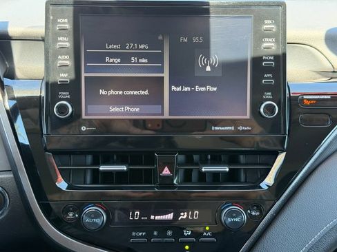 Used 2023 Toyota Camry XSE FWD image 13