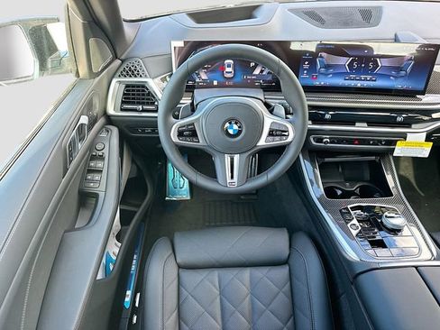 Used 2026 BMW X5 M60i image 17