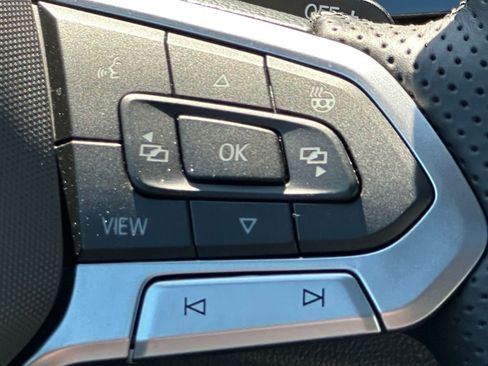 New 2026 Volkswagen Tiguan SEL R-Line AWD/4WD image 19