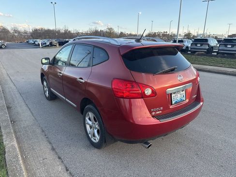 Used 2011 Nissan Rogue SV w/ Premium Pkg image 4