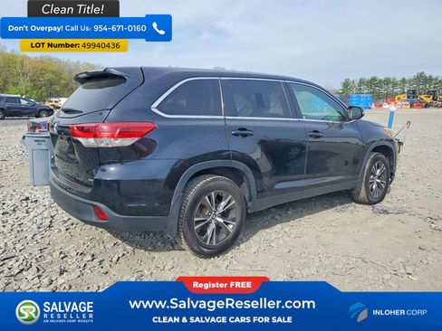 Used 2019 Toyota Highlander LE AWD/4WD image 4