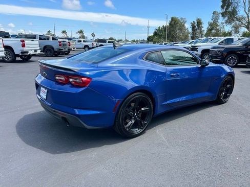 Used 2019 Chevrolet Camaro LT w/ Black Appearance Package RWD image 6