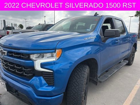 Used 2022 Chevrolet Silverado 1500 RST AWD/4WD image 2