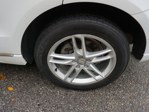 Used 2017 Audi Q5 2.0T Premium Plus w/ Premium Plus Package image 10