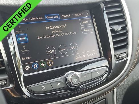 Used 2022 Chevrolet Trax LT w/ LT Convenience Package image 14