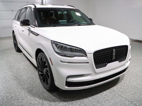 Used 2023 Lincoln Aviator Reserve w/ Jet Package RWD image 5