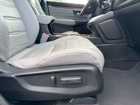 Used 2021 Honda CR-V Touring image 19
