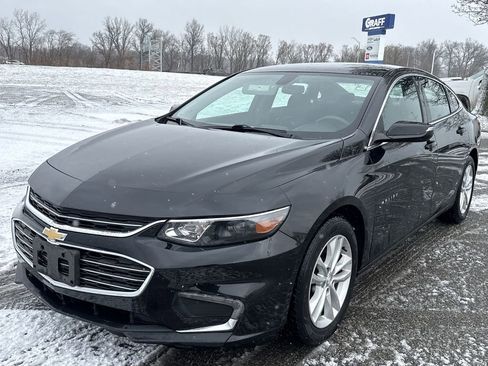 Used 2017 Chevrolet Malibu LT image 1