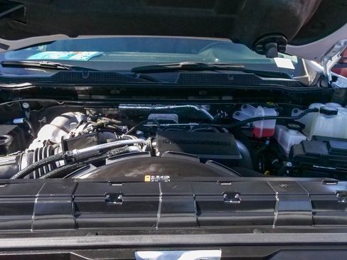 Used 2024 Chevrolet Silverado 3500 LT image 25