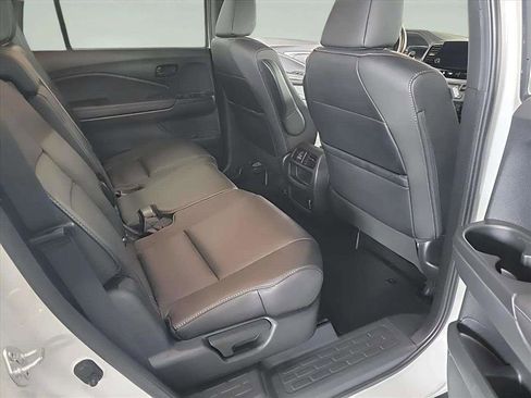 Used 2023 Honda Passport EX-L image 25