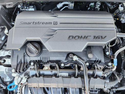 New 2025 Kia K4 GT-Line image 10