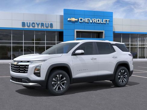 New 2026 Chevrolet Equinox LT image 2