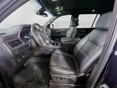 Used 2022 Chevrolet Tahoe Z71 w/ Z71 Off-Road Package image 16