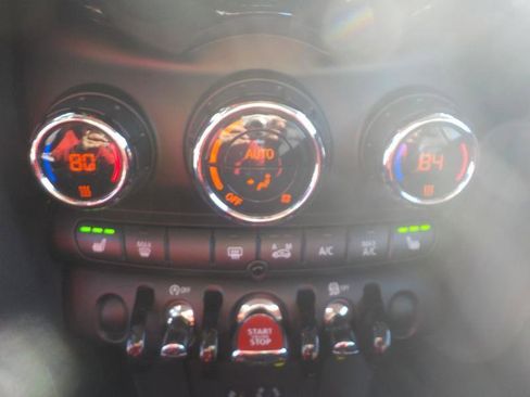 Used 2015 MINI Cooper S image 14