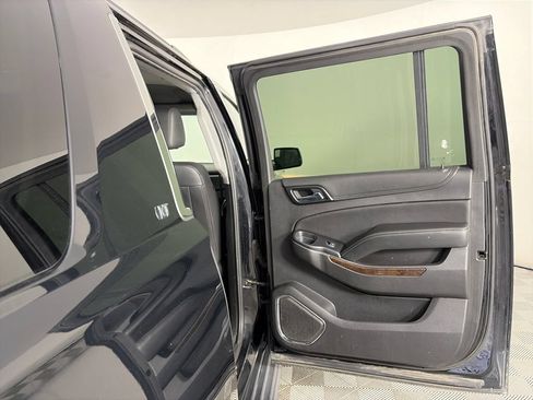 Used 2019 Chevrolet Suburban LT AWD/4WD image 27