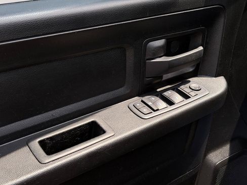 Used 2020 RAM 1500 Tradesman w/ Chrome Plus Package RWD image 9