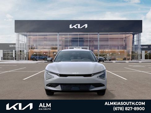 New 2025 Kia EV6 Light w/ Light LR Technology Package image 2