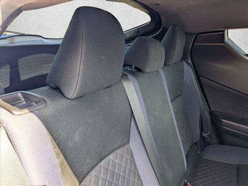 Used 2021 Toyota C-HR XLE FWD image 17