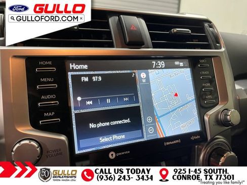 Used 2022 Toyota 4Runner SR5 Premium w/ Moonroof Package AWD/4WD image 25