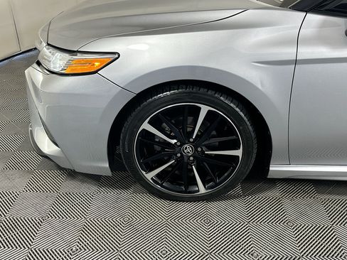 Used 2020 Toyota Camry XSE FWD image 11
