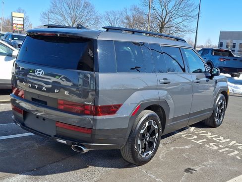 Certified 2025 Hyundai Santa Fe SEL image 5