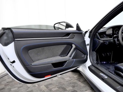 Used 2022 Porsche 911 GT3 RWD image 15